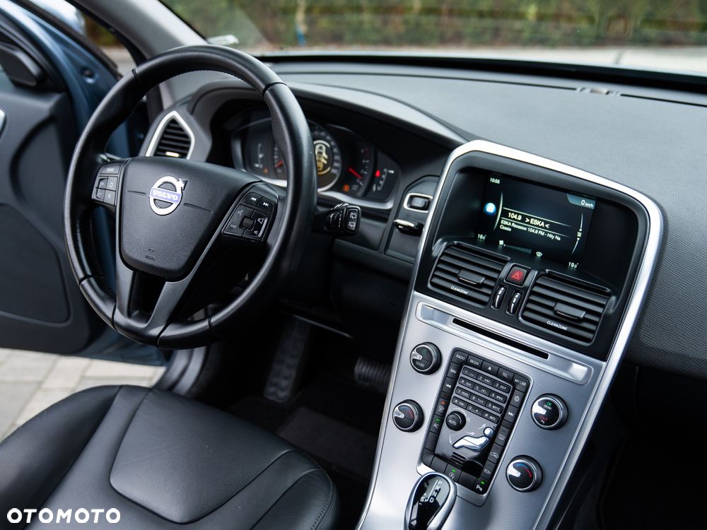 Volvo XC 60 D3 Geartronic Kinetic - 26