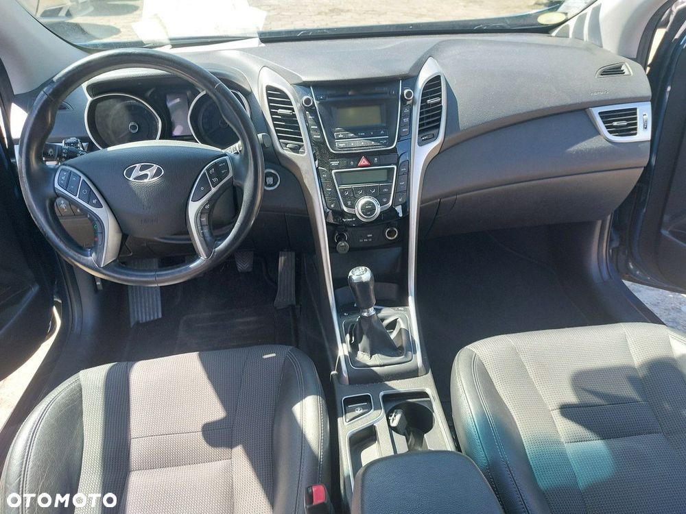 Hyundai i30 - 16
