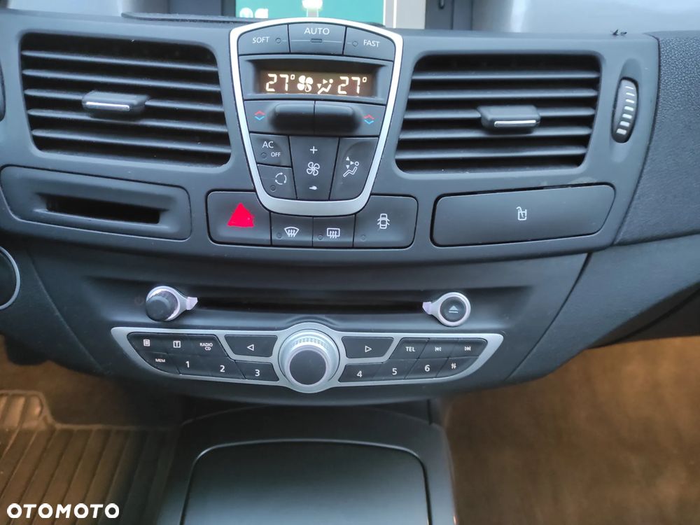 Renault Laguna dCi 110 FAP Emotion - 17