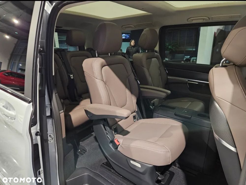 Mercedes-Benz Klasa V 300 d 4-Matic 9G-Tronic Exclusive (d³ugi) - 34