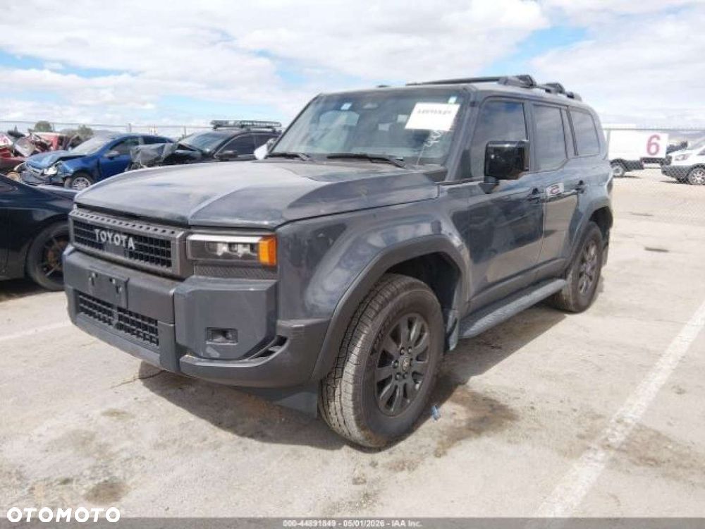 Toyota Land Cruiser - 4