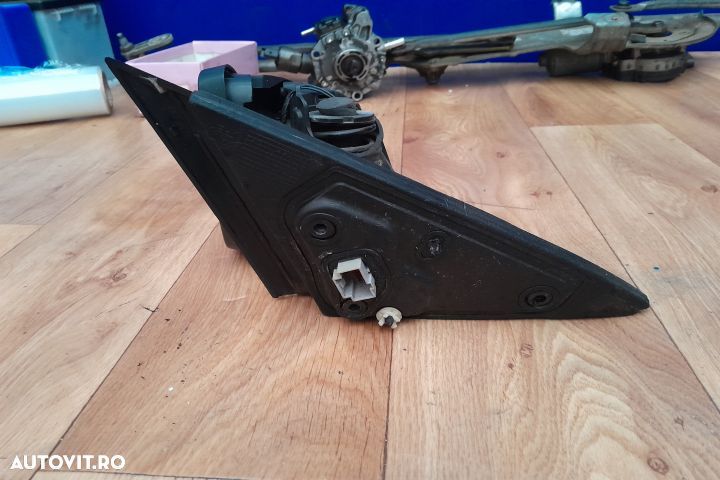 Oglinda stanga electrica E90411509 / 8 PINI E90411509 / 8 PINI Ford F - 3