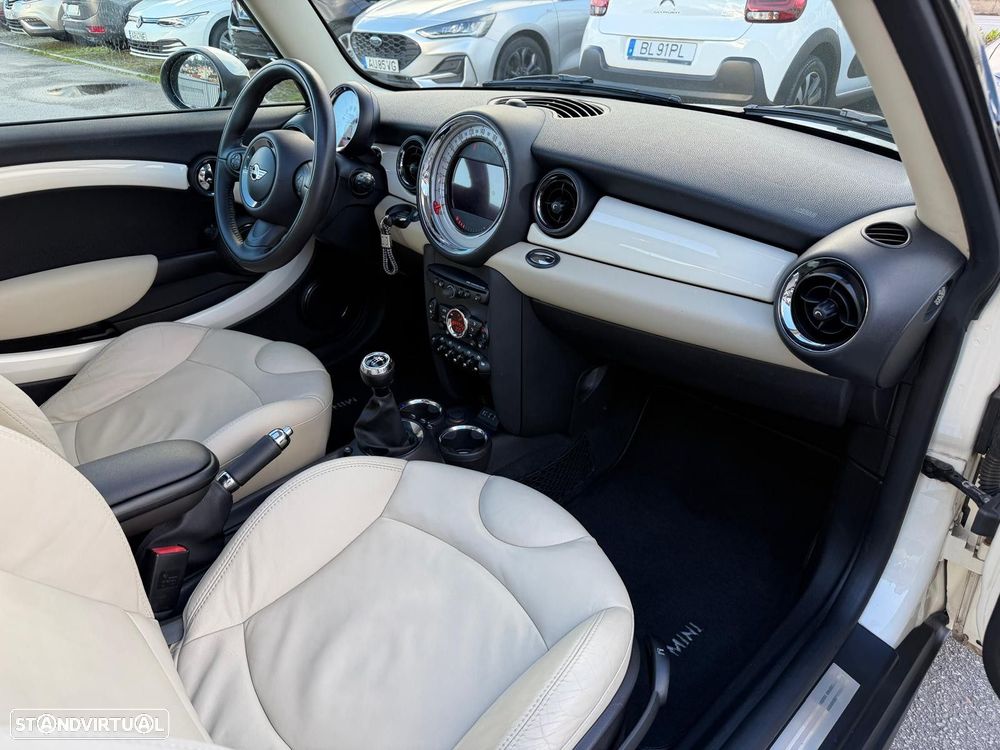 MINI 3 Portas Cooper D - 13