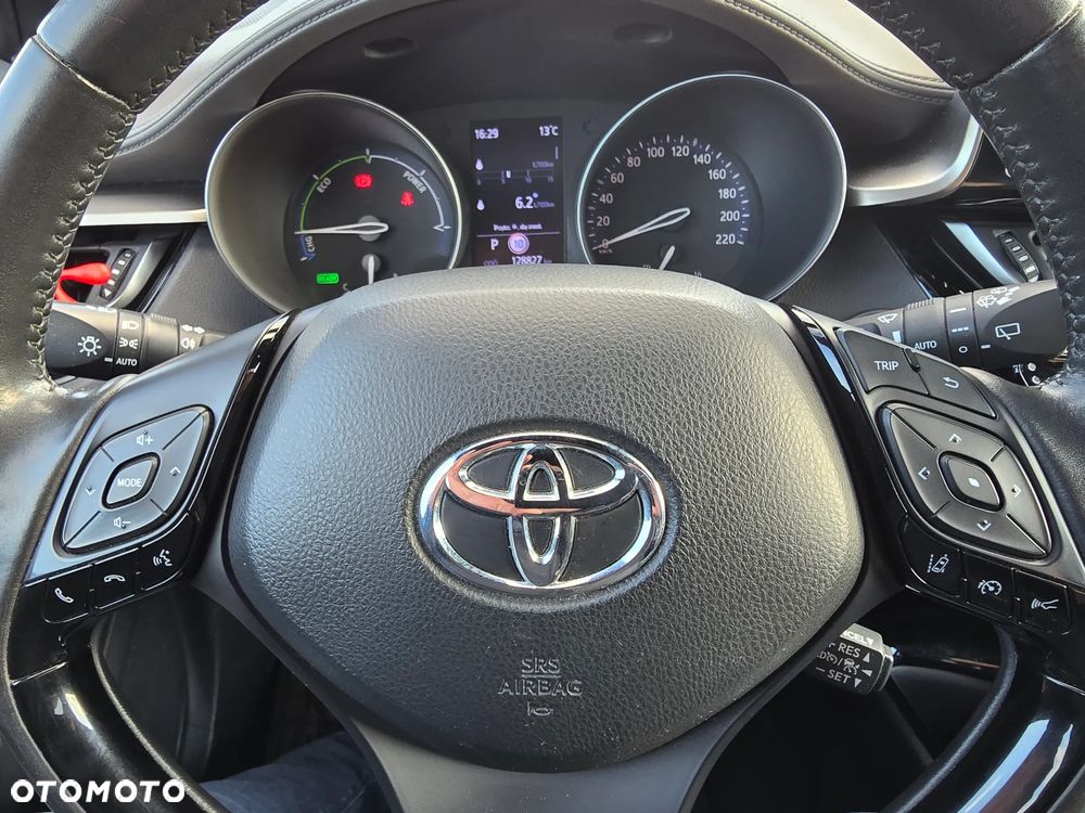 Toyota C-HR 2.0 Hybrid Executive - 23