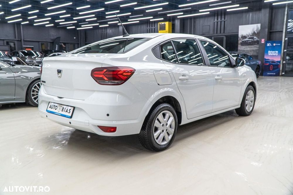 Dacia Logan TCe 90 MT6 Prestige - 8