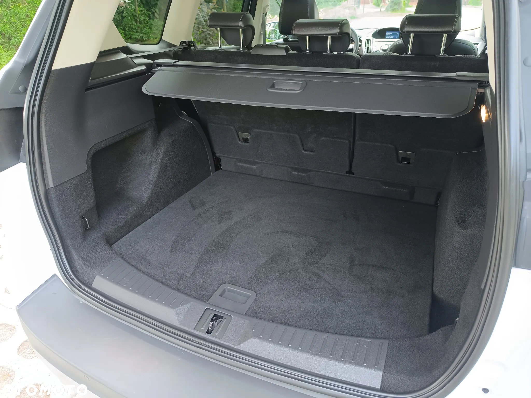 Ford Kuga 2.0 TDCi 2x4 Titanium - 29