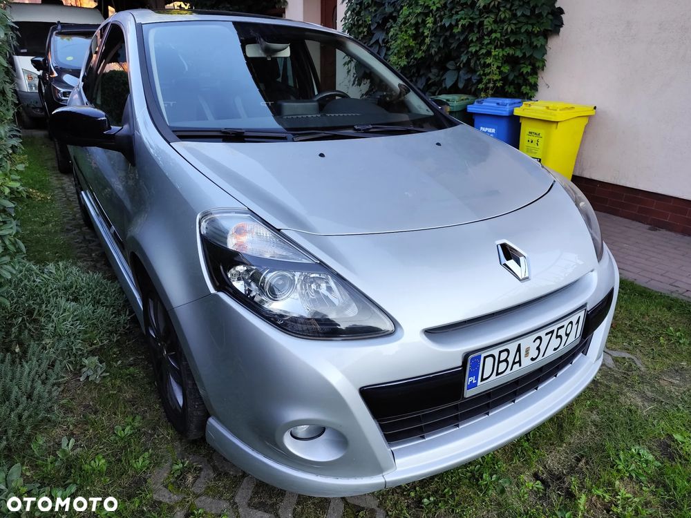 Renault Clio - 1