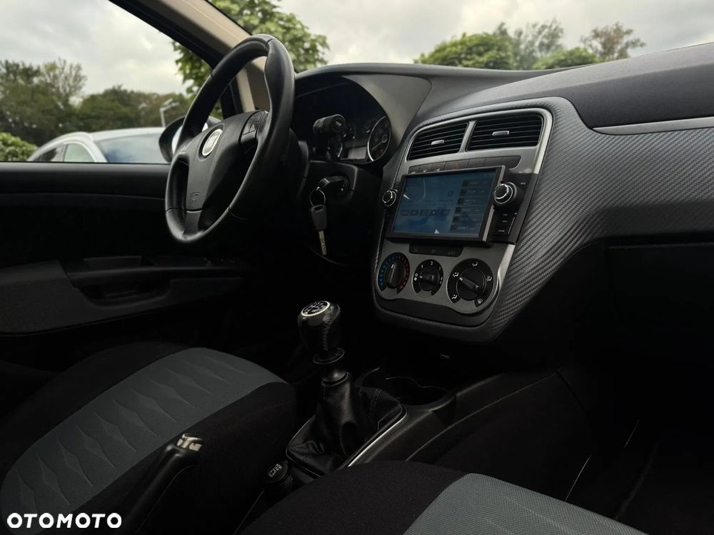 Fiat Punto 1.4 Easy Pakiet Easy Plus S&S - 26