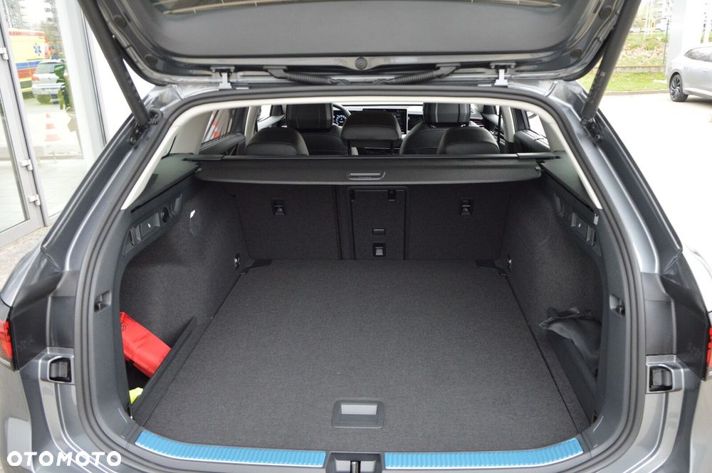 Volkswagen Passat Variant 2.0 TSI Business Plus DSG - 30