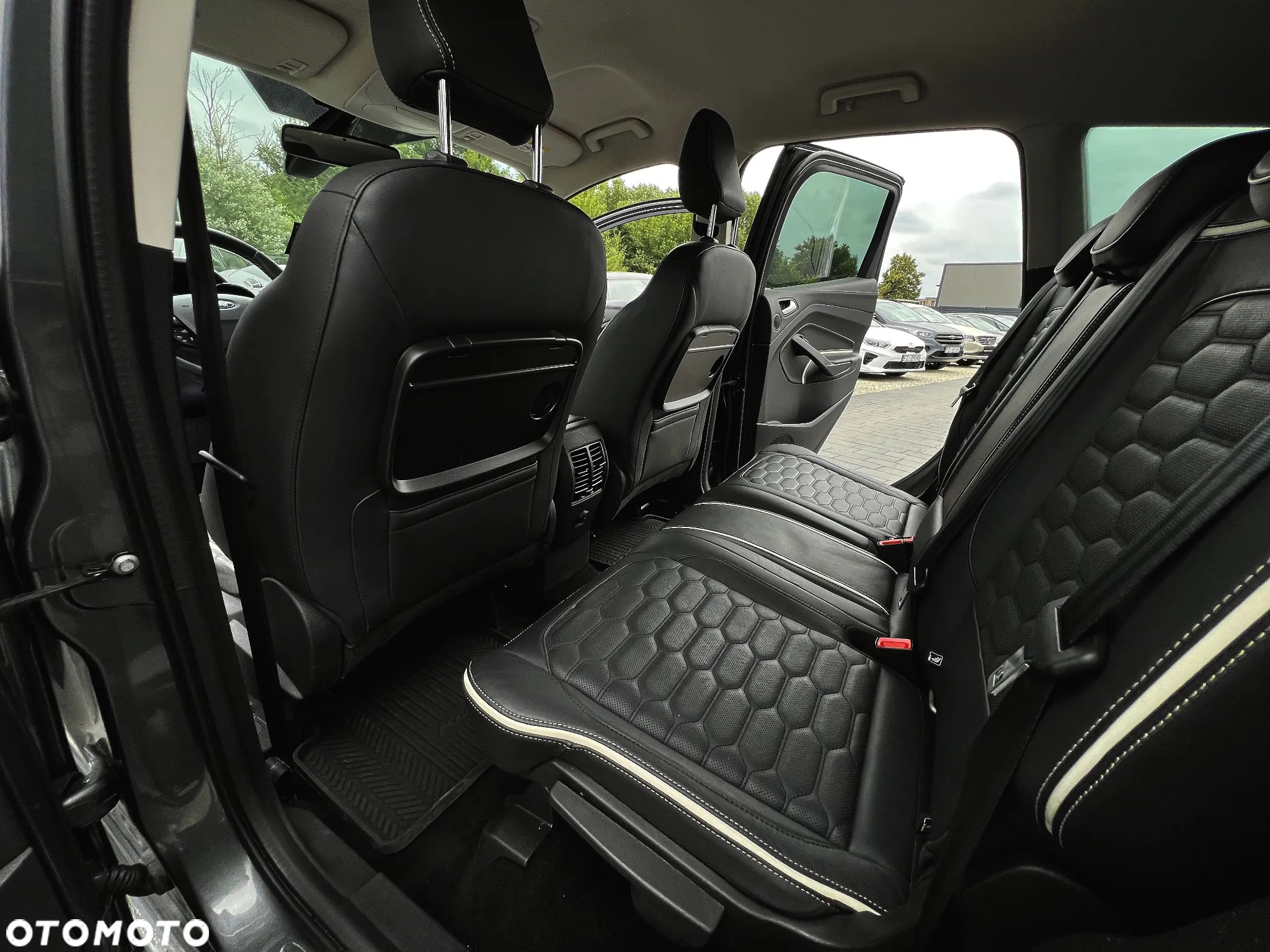 Ford Kuga 2.0 TDCi 4x4 Vignale - 21