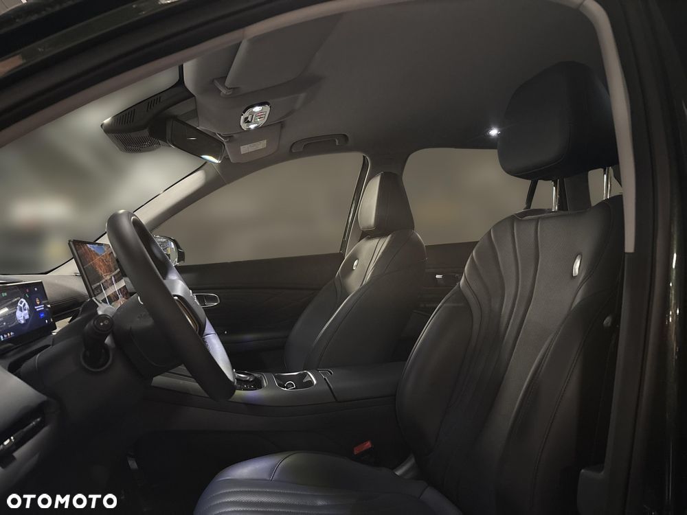 Geely Starray EM-i 1.5 PHEV Pro - 11