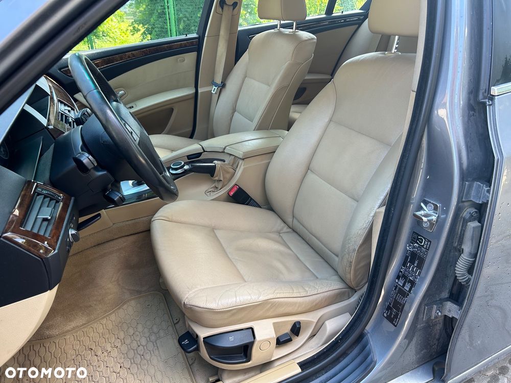BMW Seria 5 530d Edition Sport - 8
