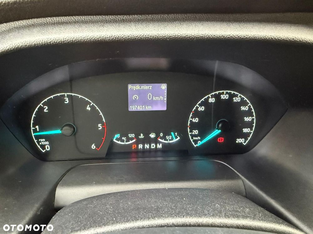 Ford Tranzit Custom - 16