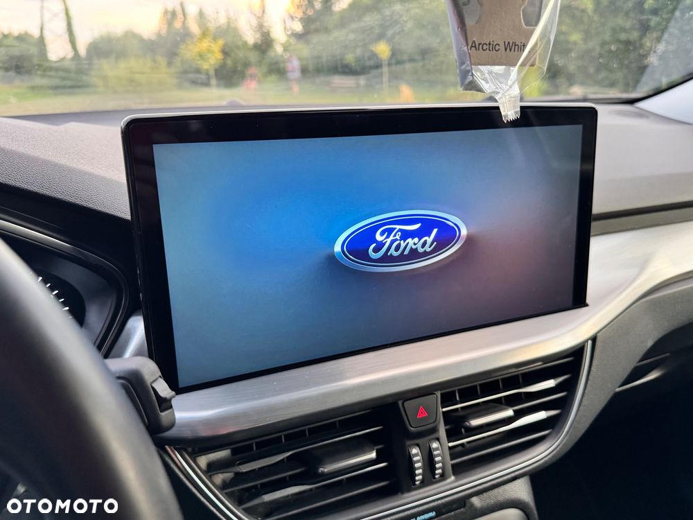 Ford Focus - 30