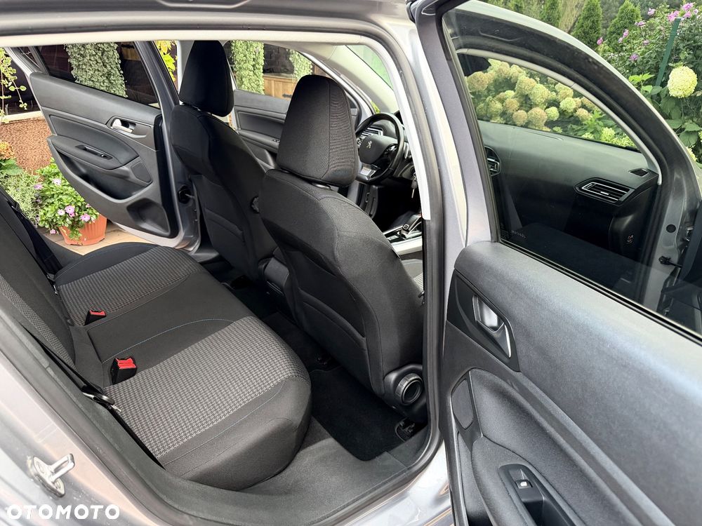 Peugeot 308 1.5 BlueHDi Allure Pack S&S EAT8 - 30