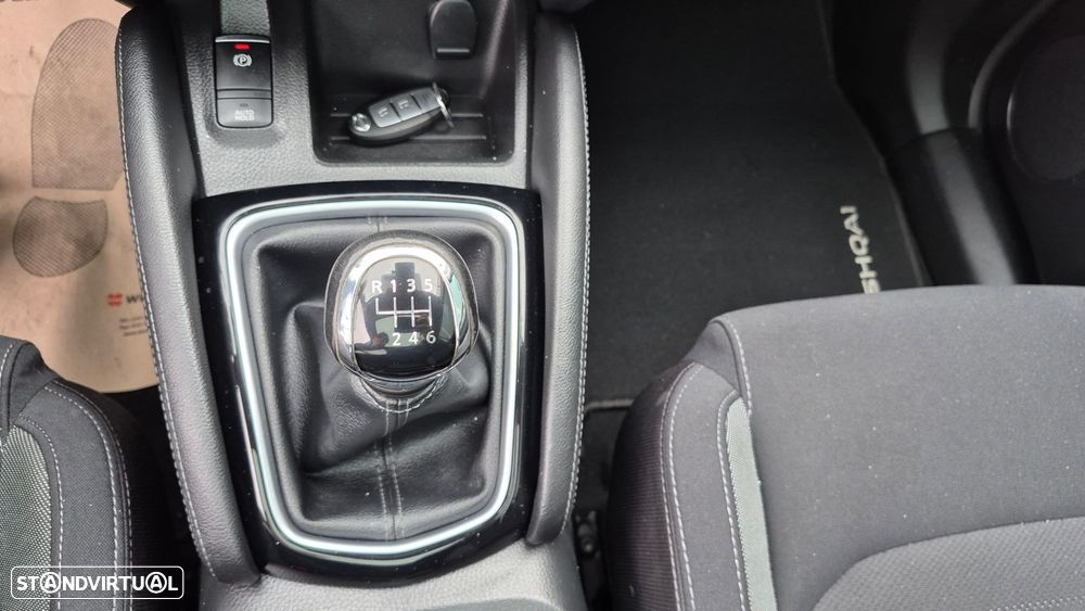 Nissan Qashqai 1.5 dCi N-Connecta 18 - 17