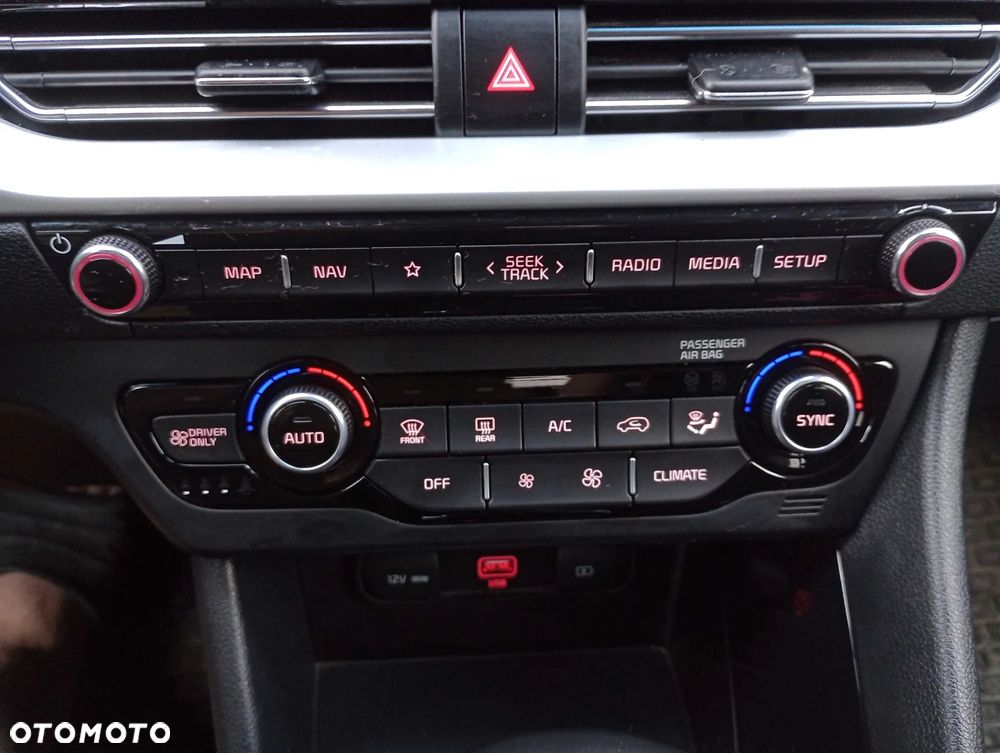 Kia Niro 1.6 GDI Plug-in Hybrid L - 31