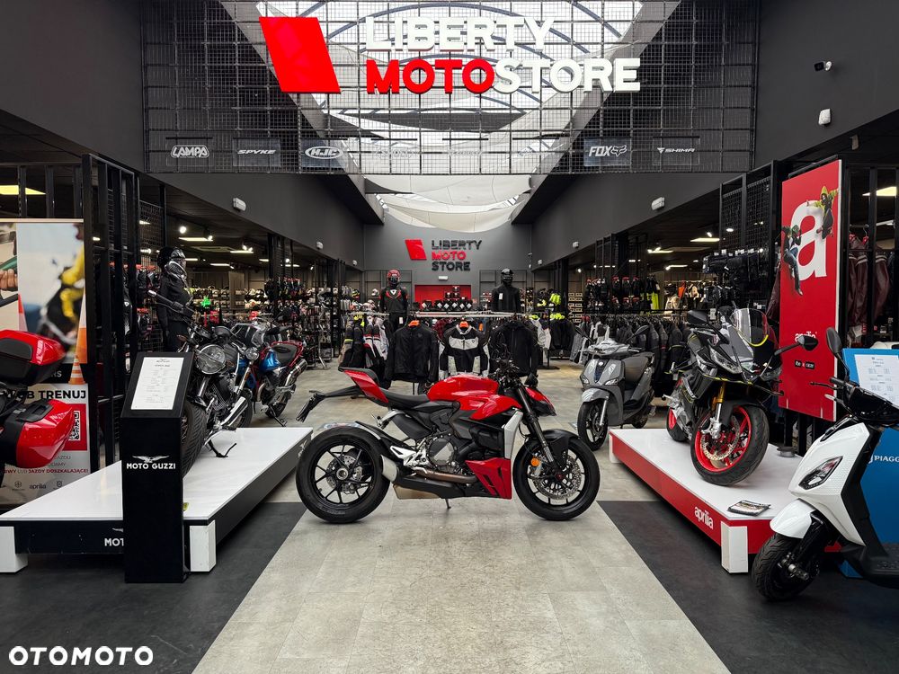 Ducati Streetfighter V2 - 2