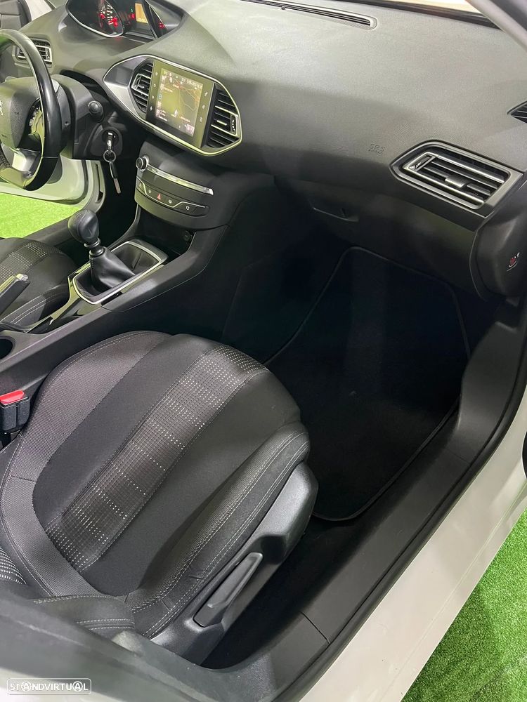 Peugeot 308 BlueHDi FAP 120 Stop & Start Allure - 15