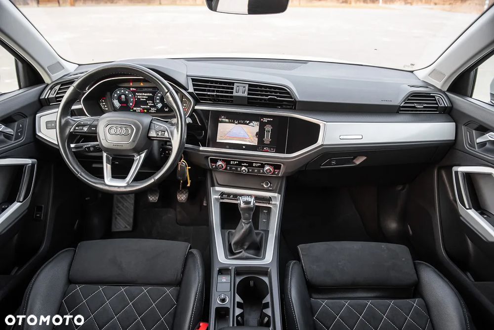 Audi Q3 35 TFSI S line - 26