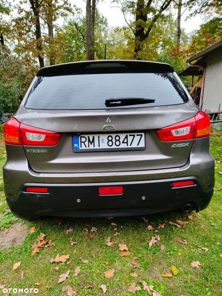 Mitsubishi Asx 2010 photo 4