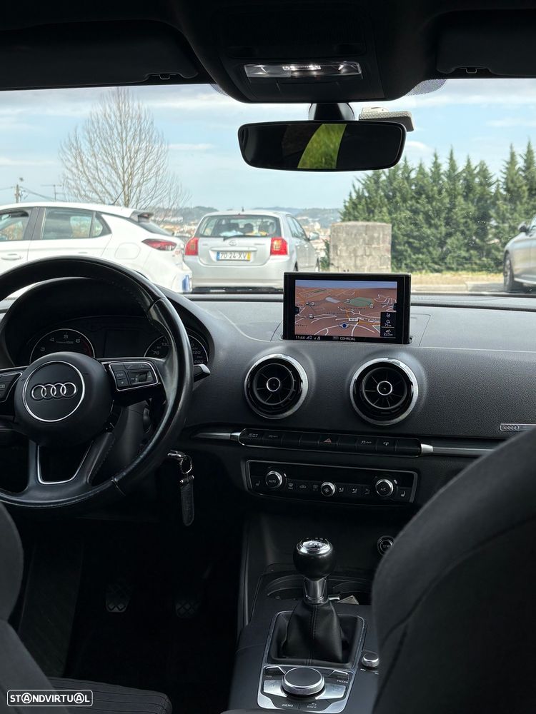 Audi A3 Limousine 1.0 TFSI Design - 9