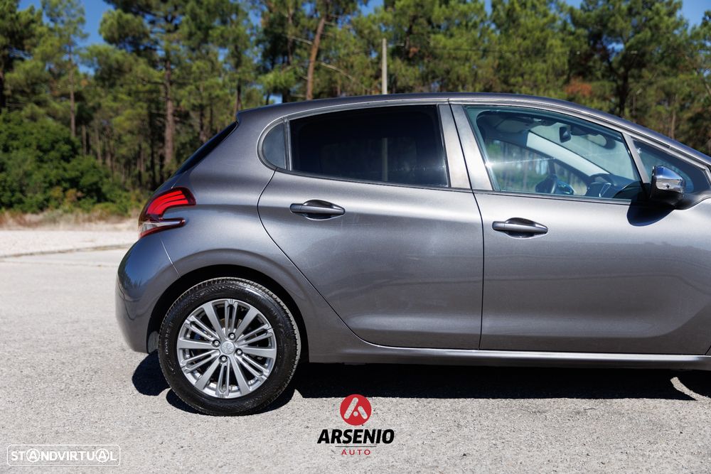 Peugeot 208 1.5 BlueHDi Signature - 6
