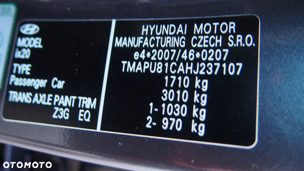 Hyundai ix20 1.4 blue Comfort - 32