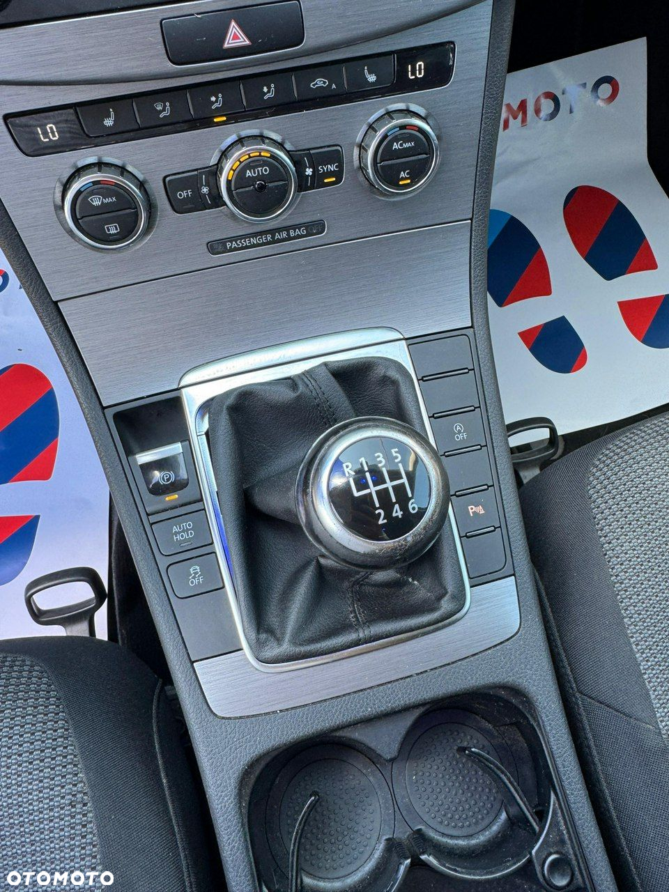Volkswagen Passat - 23