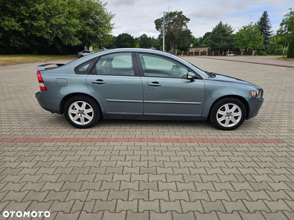 Volvo S40 2.4 - 8