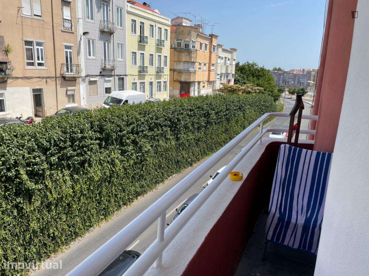 Quarto - localizado em Penha de França Lisbon - Grande imagem: 3/19
