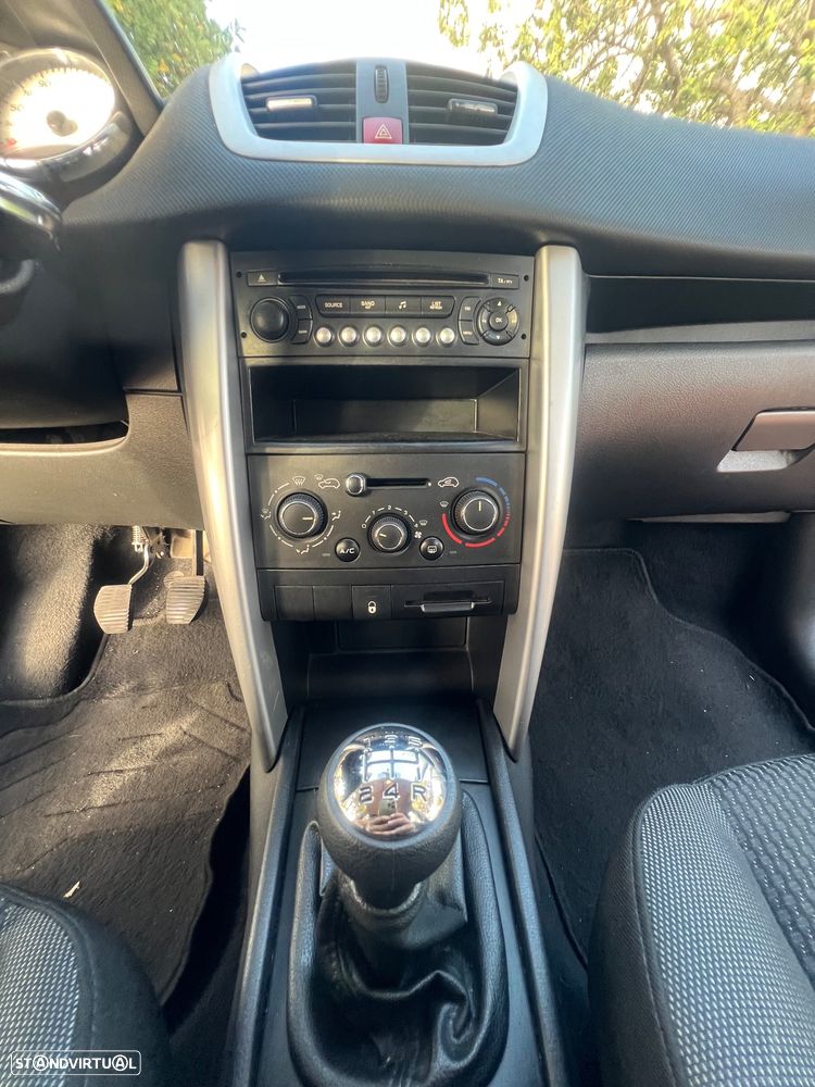 Peugeot 207 1.4 16V SE Sportium - 9