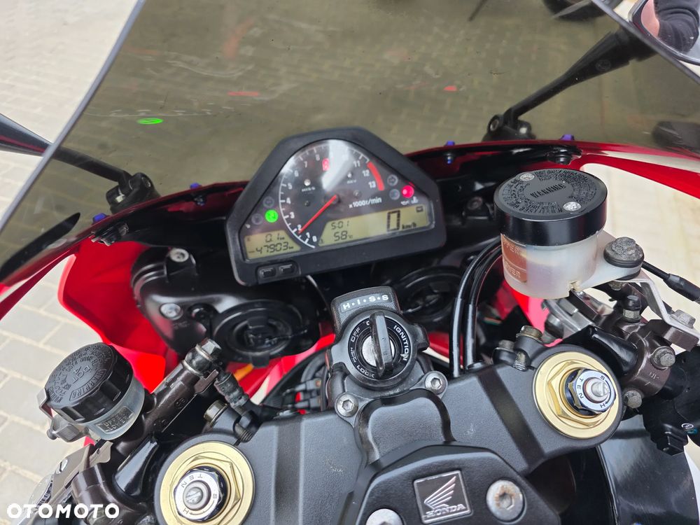 Honda CBR - 29