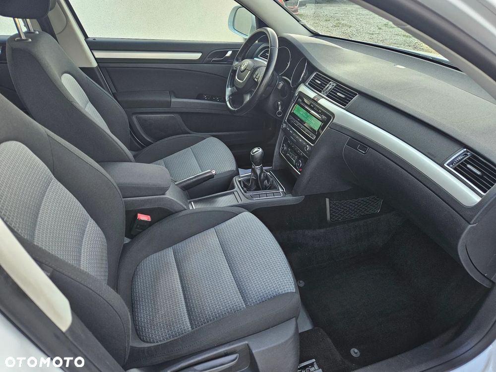 Skoda Superb 1.6 TDI GreenLine - 8