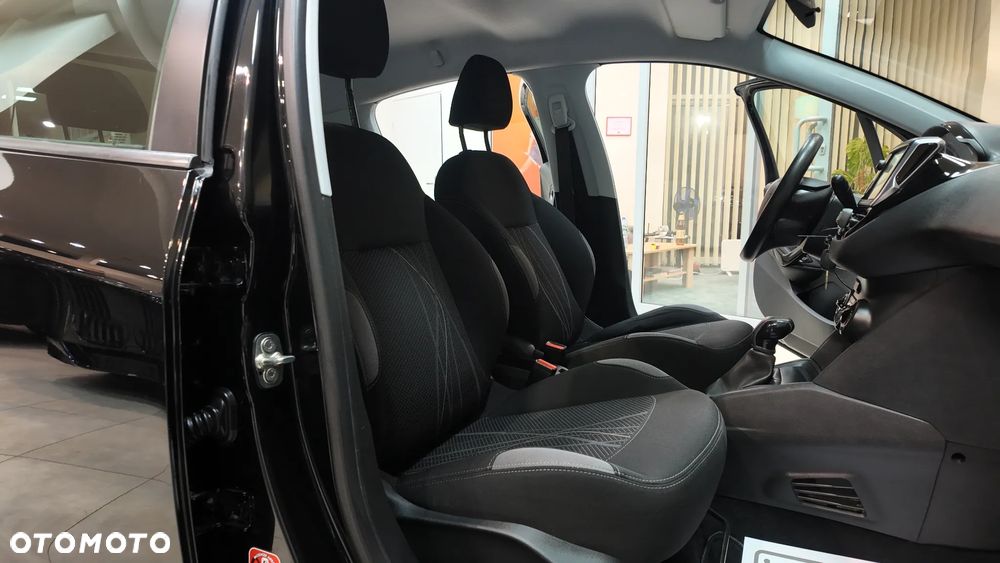 Peugeot 208 82 VTI Active - 35