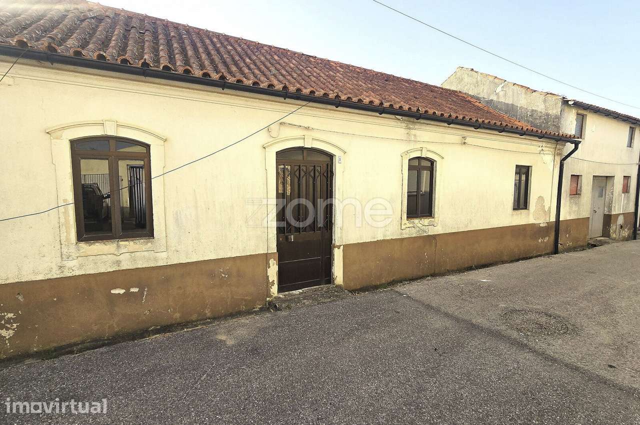 Moradia T3 com garagem, logradouro e anexos | Casalinho, Soure - Grande imagem: 2/17
