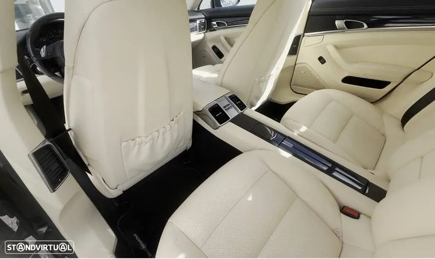 Porsche Panamera 4 - 8
