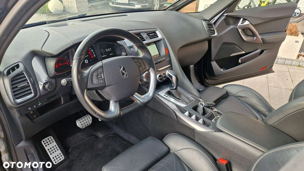 DS Automobiles DS 5 - 17