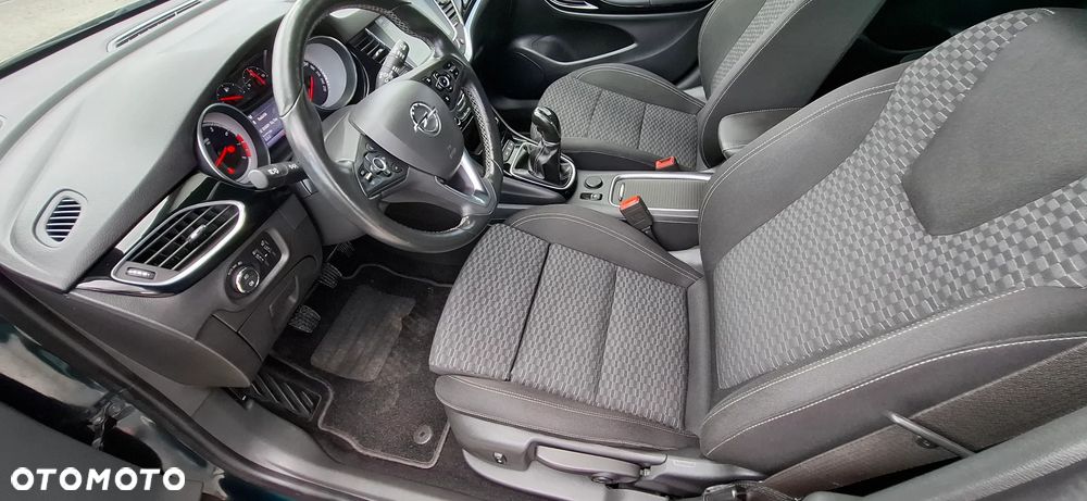 Opel Astra 1.4 Turbo Business - 15