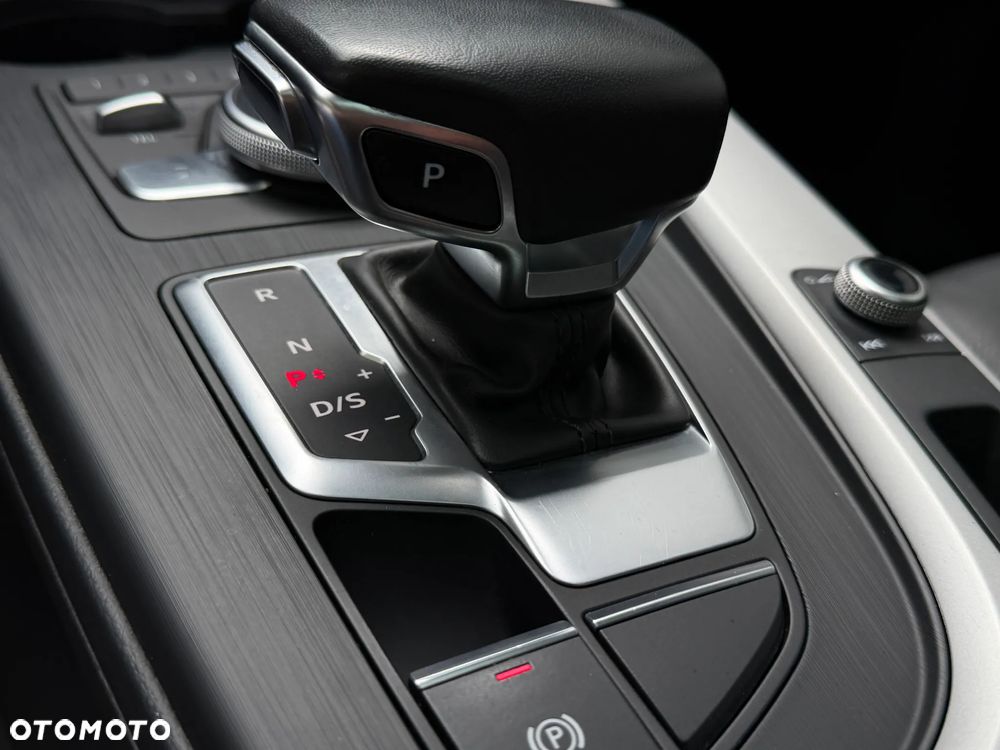 Audi A4 Avant 2.0 TDI S tronic design - 32
