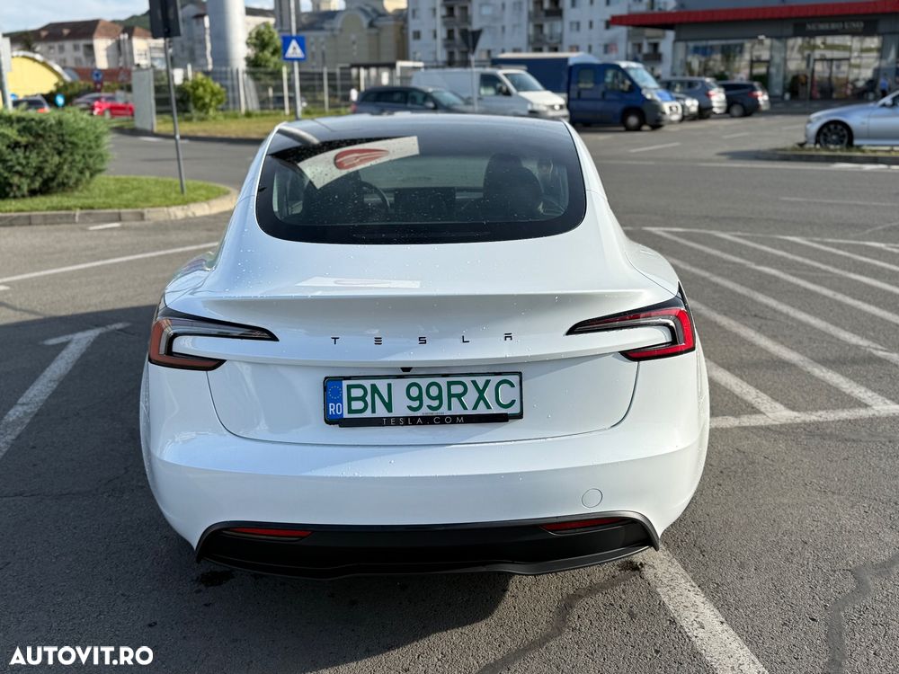 Tesla Model 3 - 2