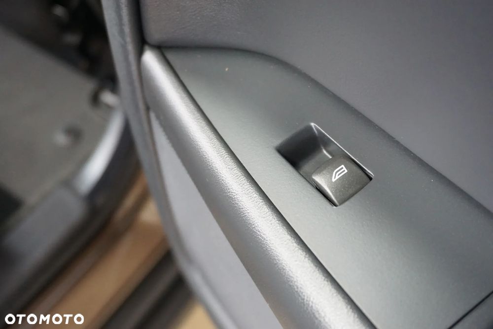 Volvo XC 70 D4 Geartronic Kinetic - 25