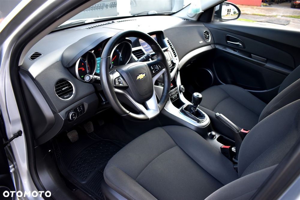 Chevrolet Cruze 1.4T LTZ+ - 12