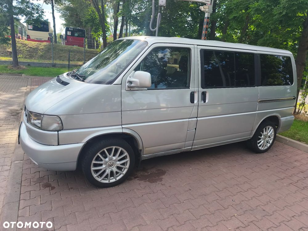 Volkswagen Caravelle Basis / CL - 3