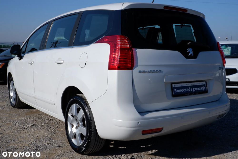 Peugeot 5008 HDI FAP 110 EGS6 Tendance - 33