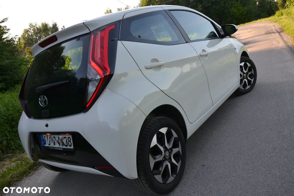 Toyota Aygo x-clusive Style Selection - 10