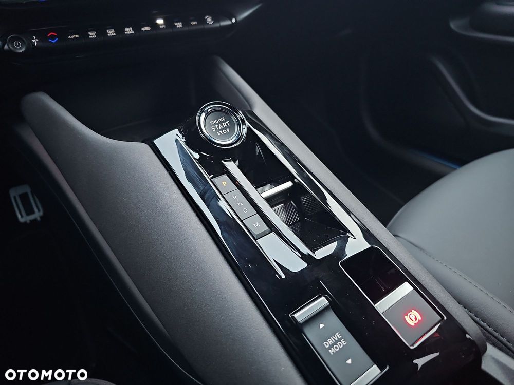 Alfa Romeo Junior 1.2 mHEV Ibrida eDCT - 17