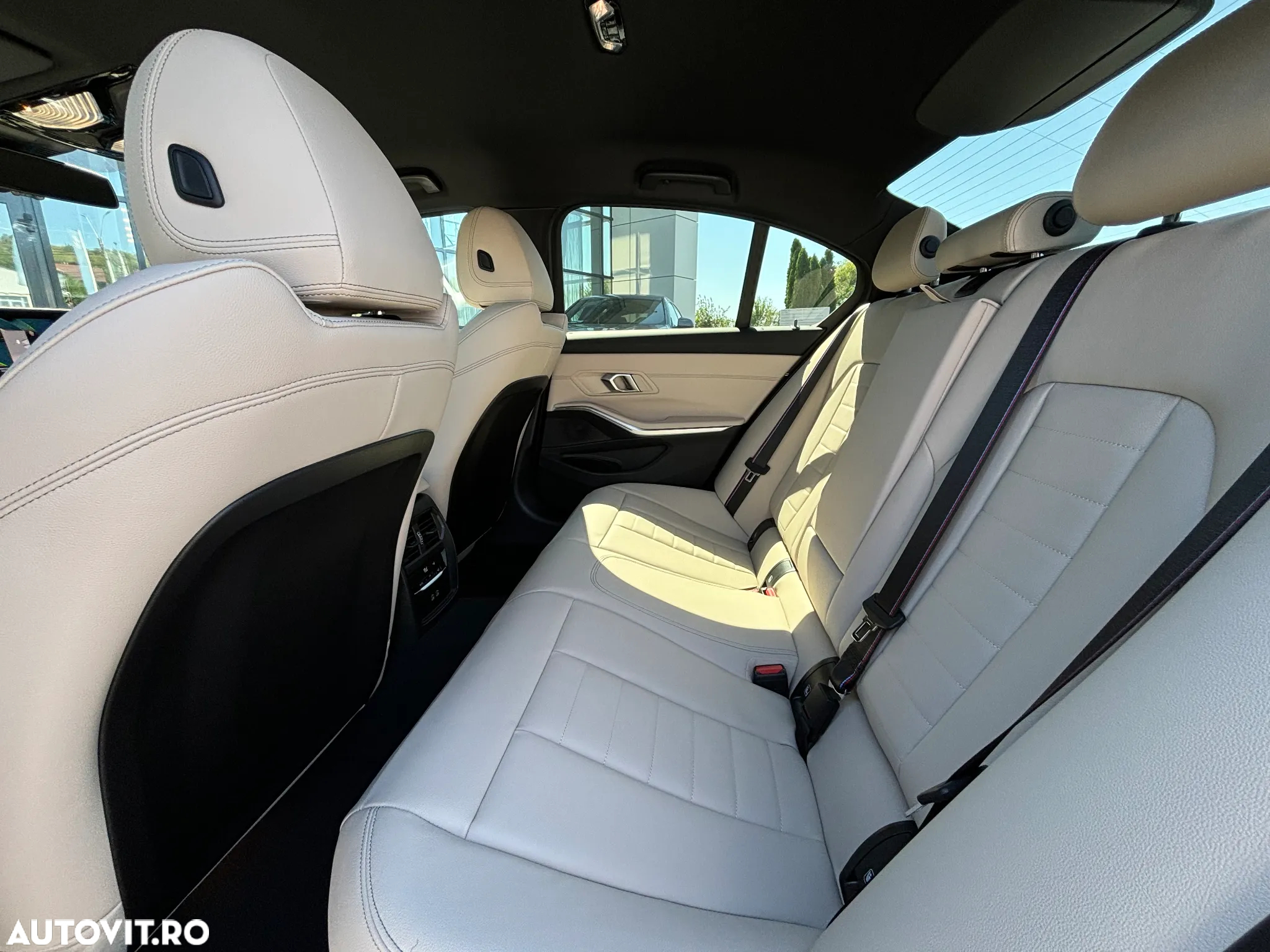 BMW Seria 3 320d xDrive AT MHEV - 9