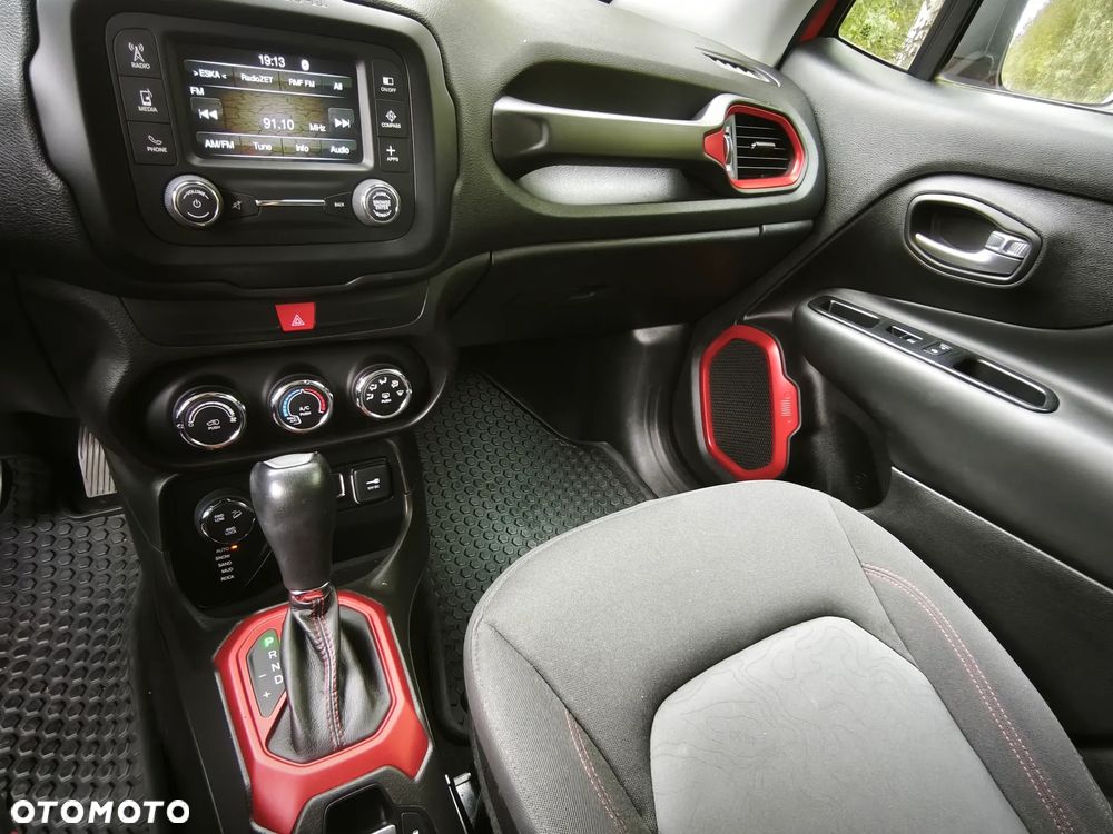 Jeep Renegade - 15