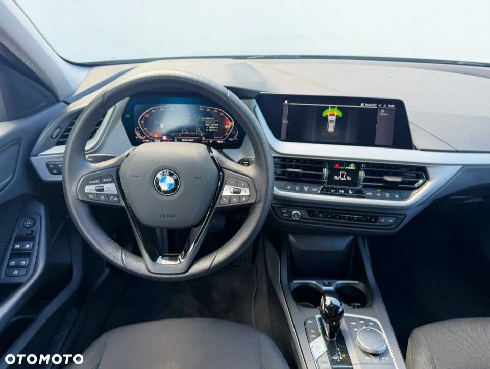 BMW Seria 1 - 12